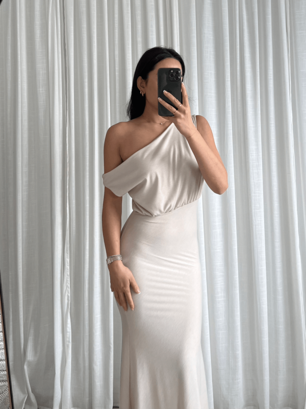 Elegant One-Shoulder Maxi Jurk - Afbeelding 7