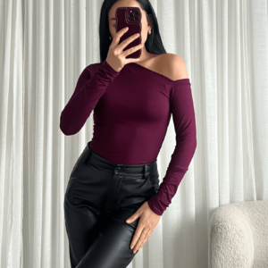 Elegante One-Shoulder Top