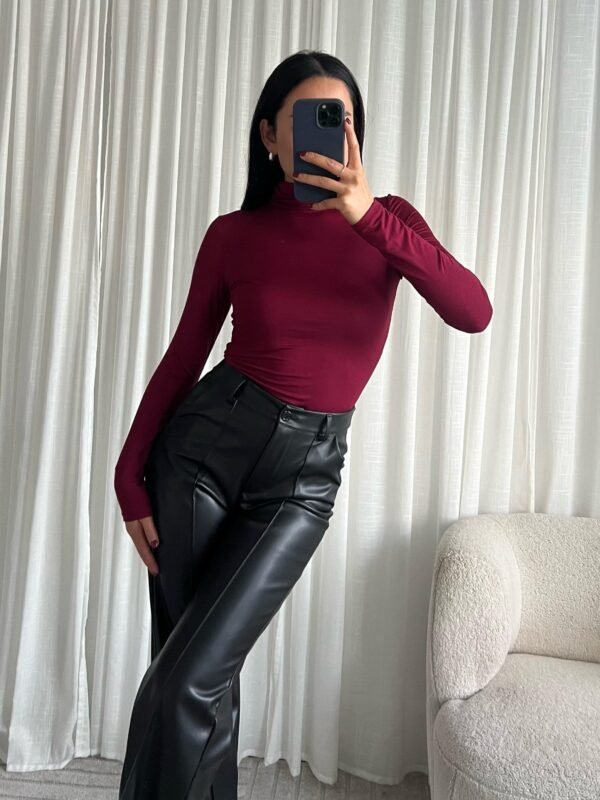 Elegante Turtleneck Top