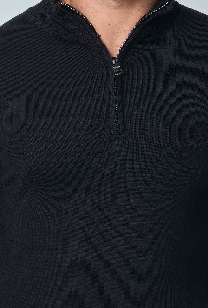 LAVK Black Half-Zip Sweater - Afbeelding 4