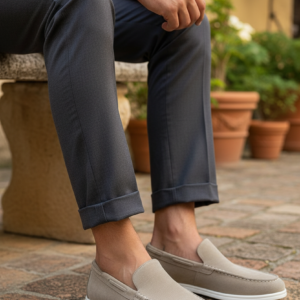 Beige Suède Loafers